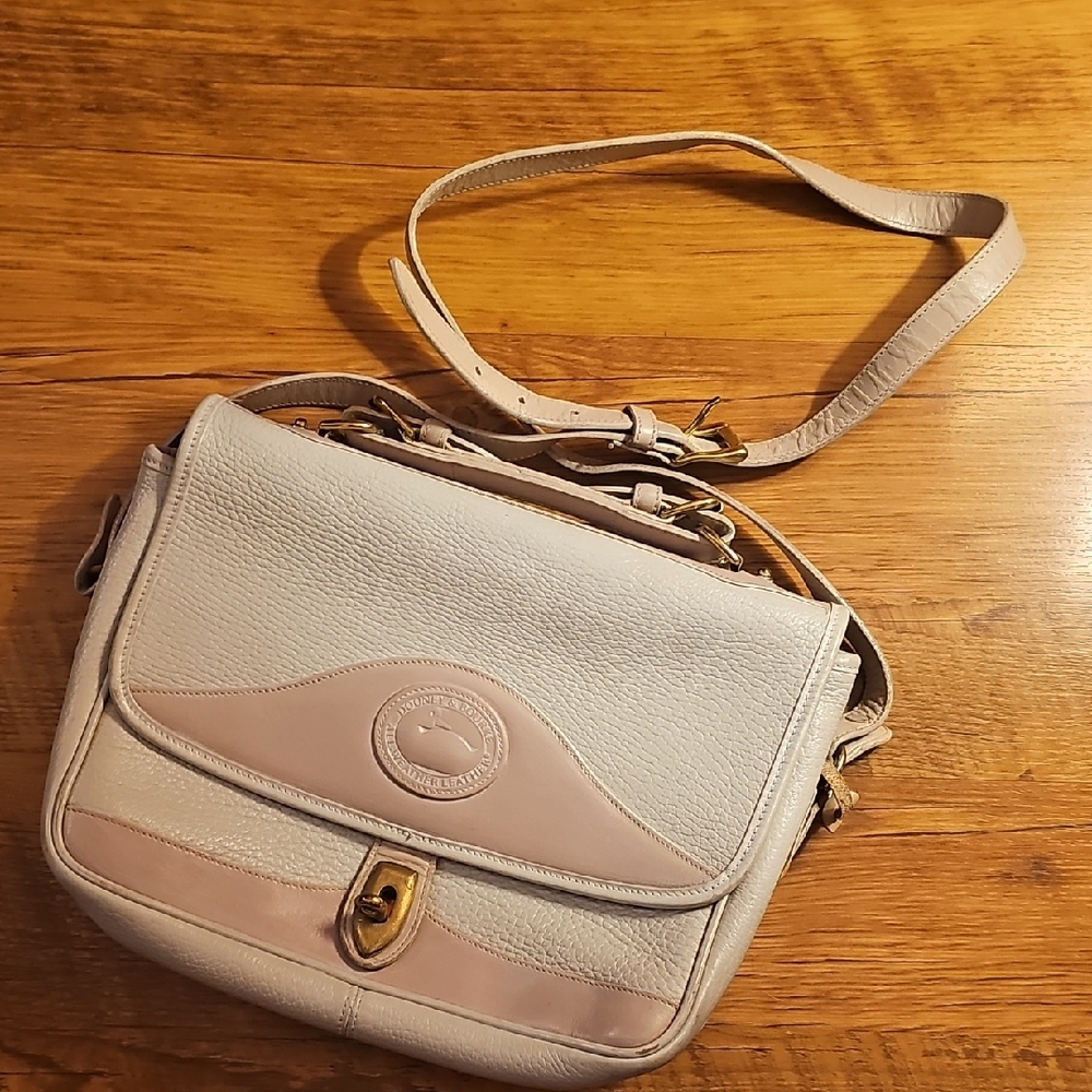 Rare Dooney & Bourke Cream and Light Pink Crossbody Bag - READ description